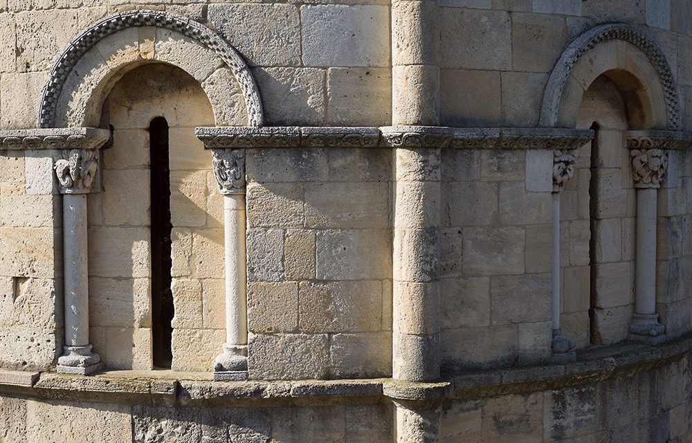 MEDIUM FORMAT AERIAL TECHNOLOGY FROM HASSELBLAD & DJI USED TO DOCUMENT FUENTIDUEÑA APSE AT THE MET CLOISTERS